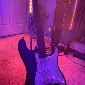 Fender squier white and black